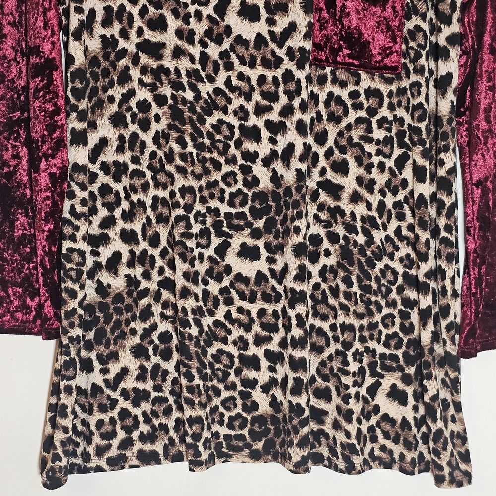 Lilypad Tunic Top Womens 3X Burgundy Velvet Leopard Print Long Sleeve Pocket - Picture 3 of 11